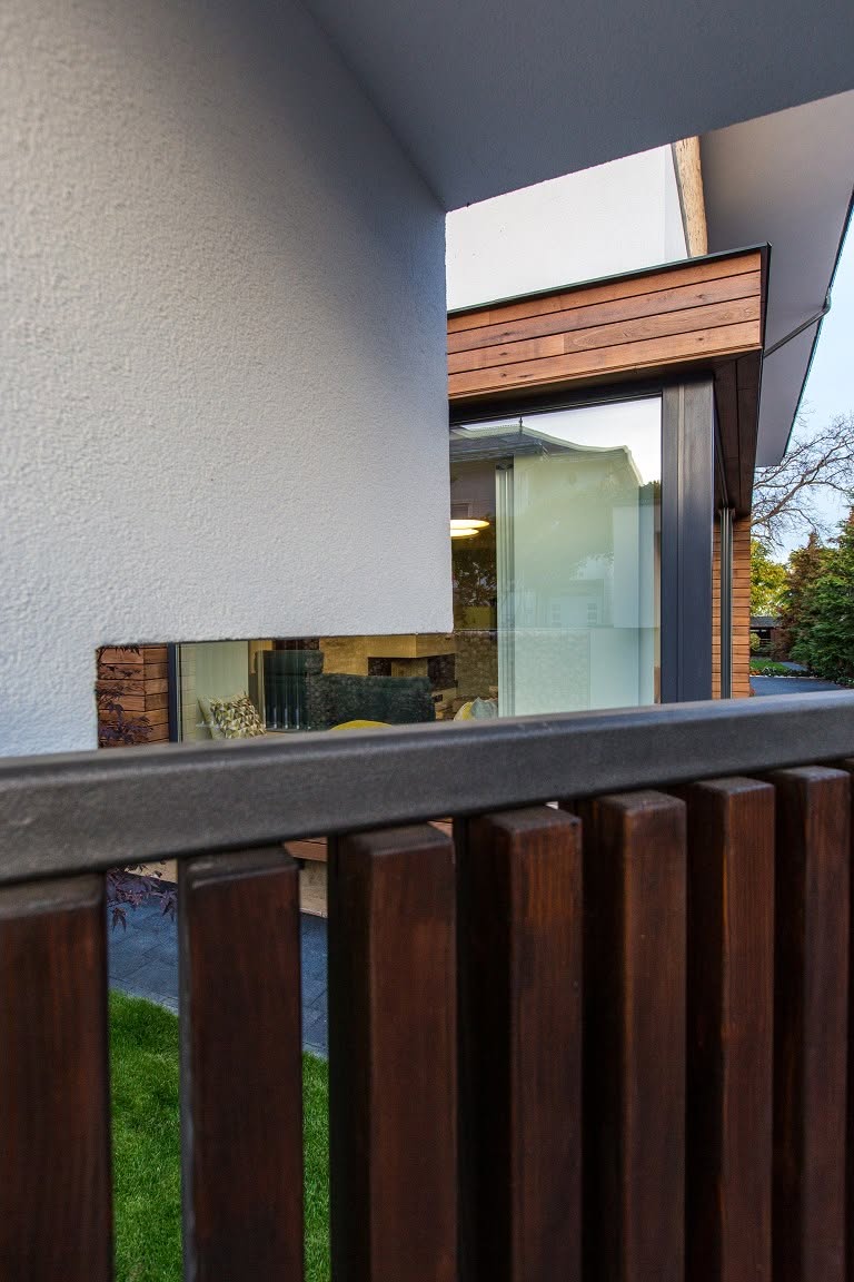 Eugen House — frame 15