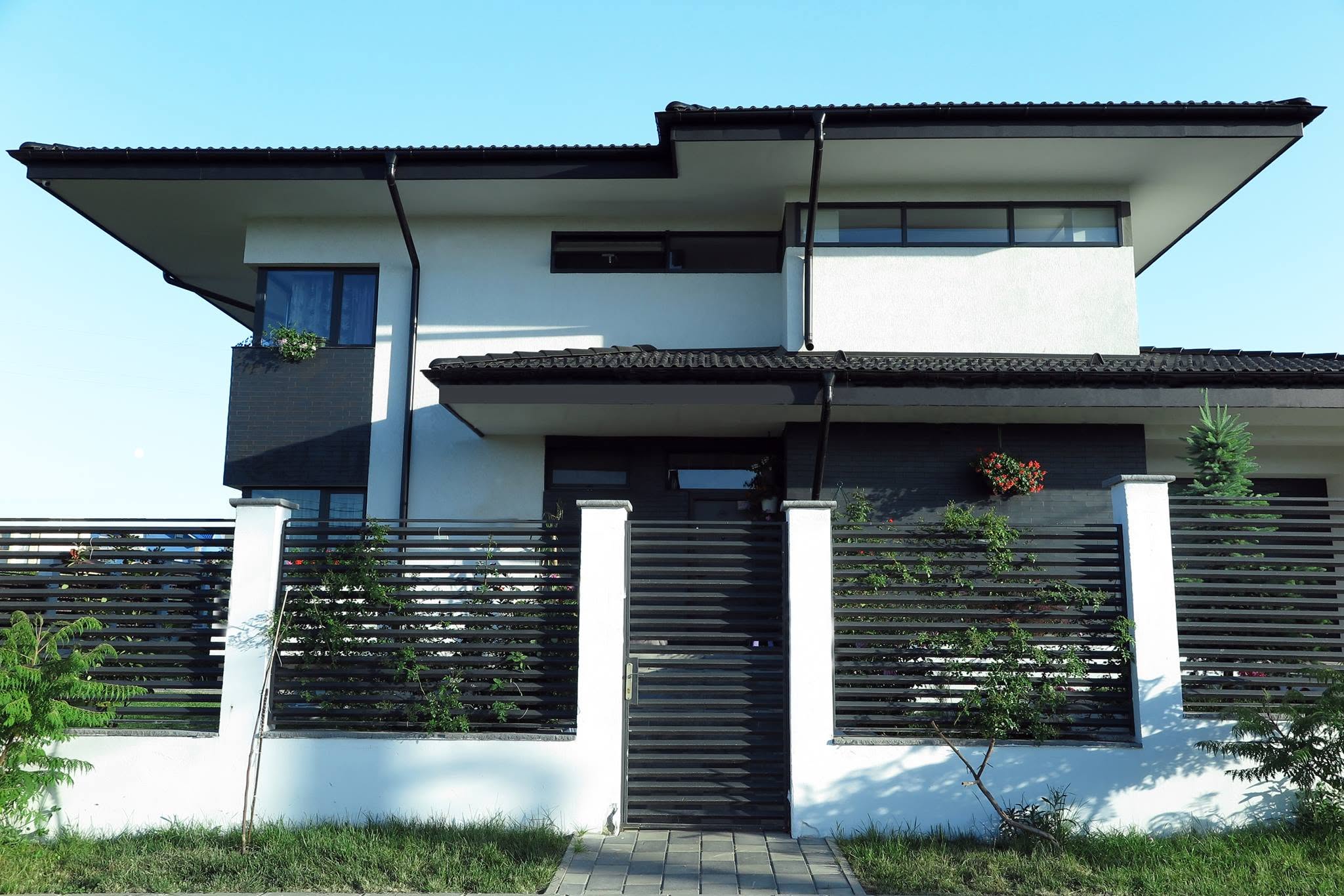 HC Residence — frame 2