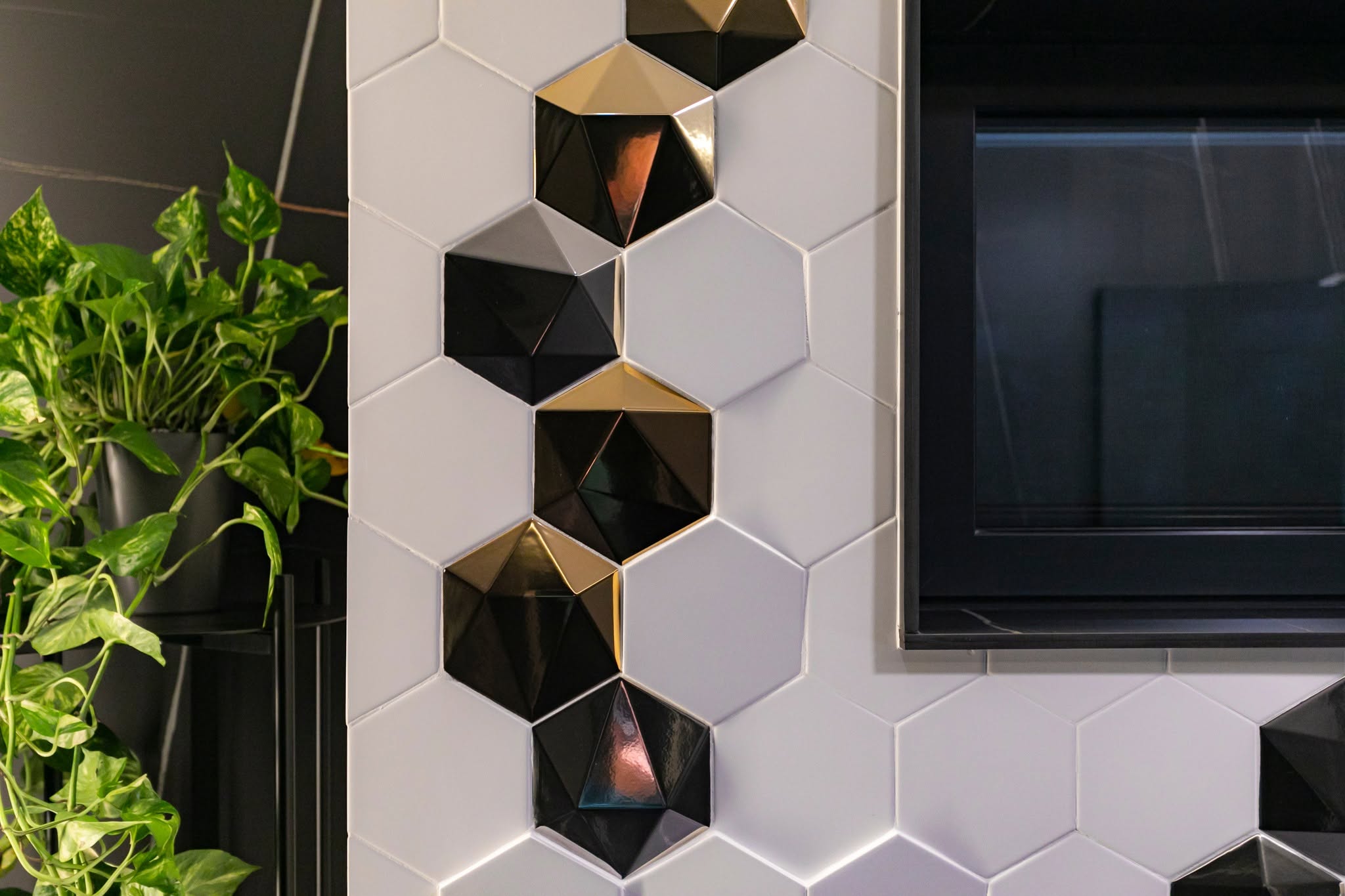 Obsidian — Sculptural Bath