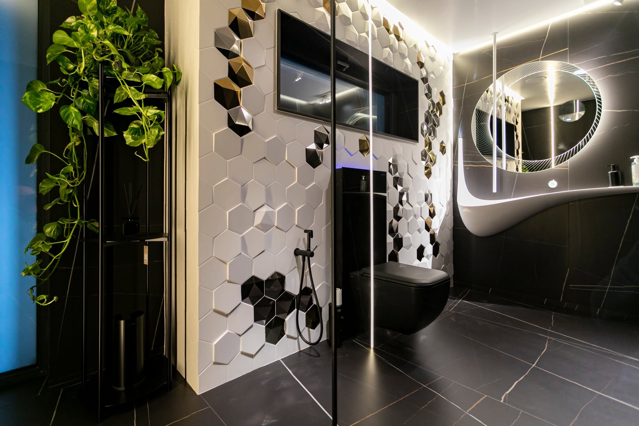 Obsidian — Sculptural Bath — 3