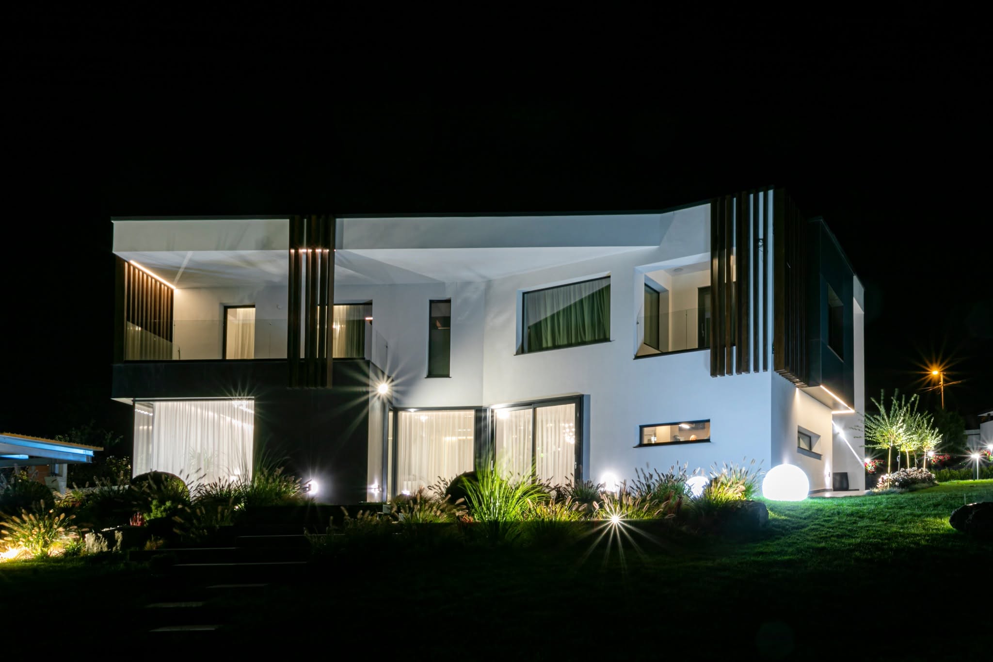 Brise-Soleil Residence — 2