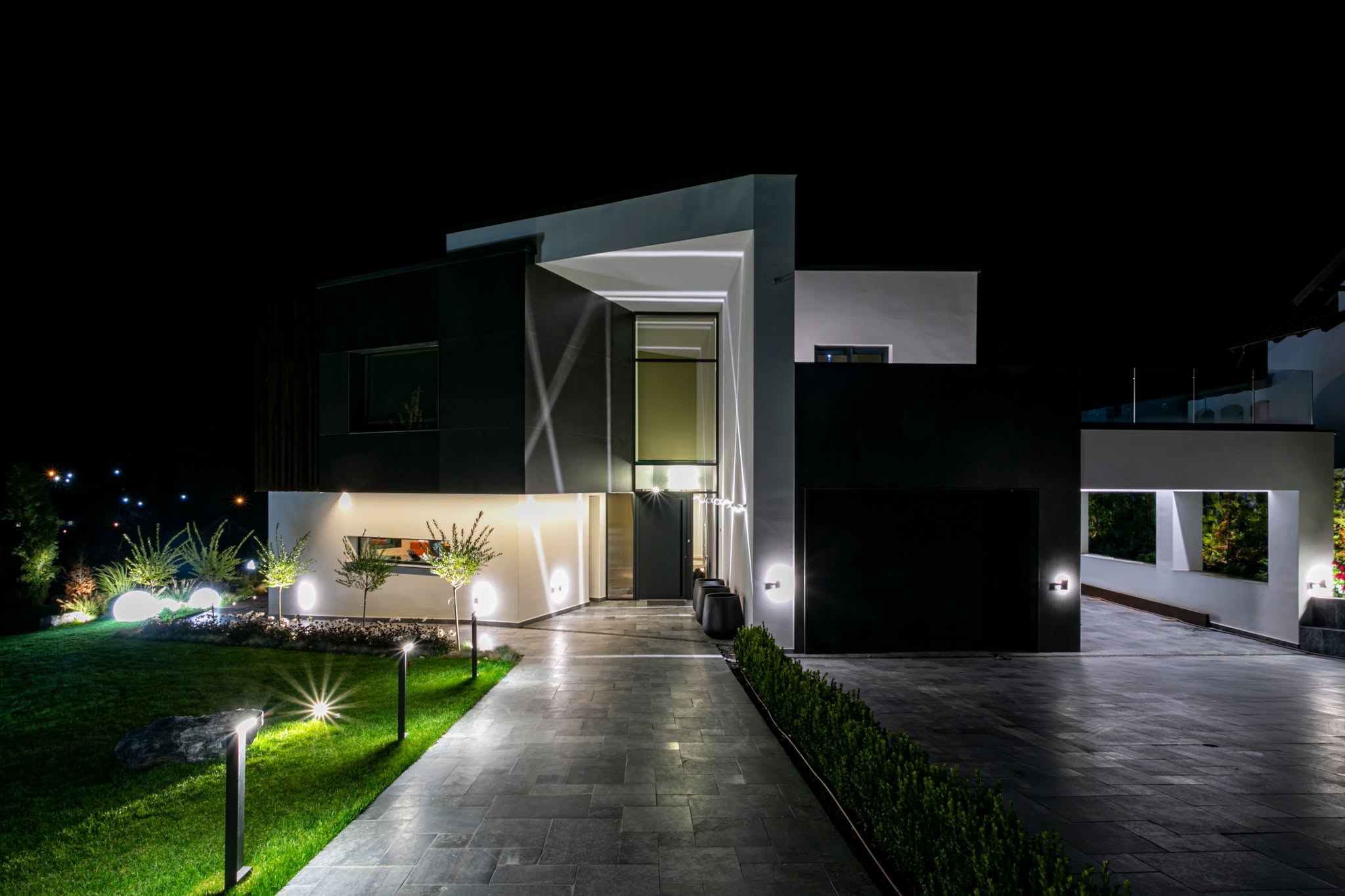 Brise-Soleil Residence — 4