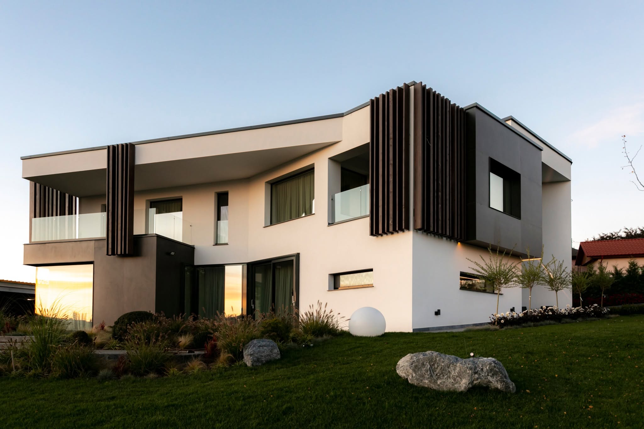 Brise-Soleil Residence — 10